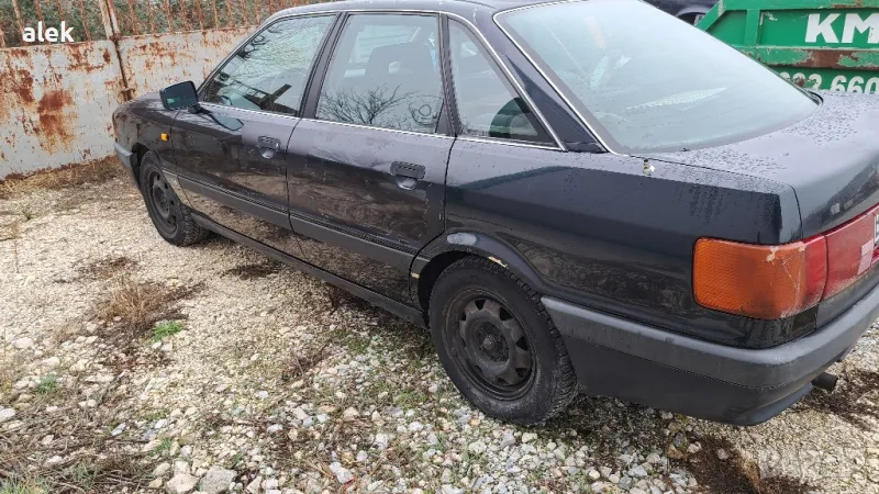 ауди 80 на части 1.8 бензин , снимка 1