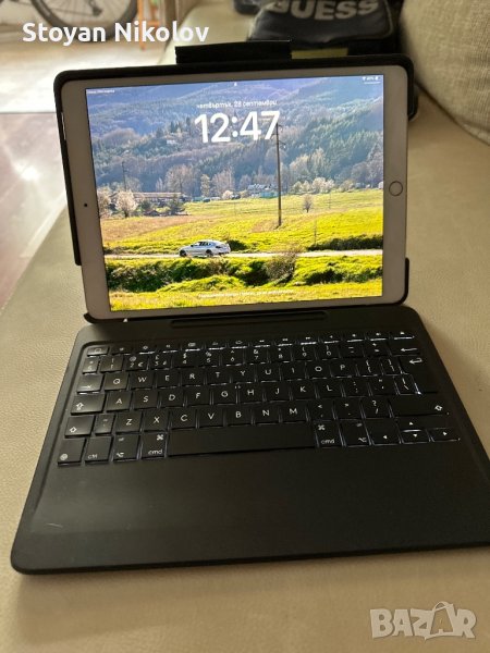 Logi Combo Touch клавиатура с подсветка за Ipad Pro 10.5 инча, снимка 1