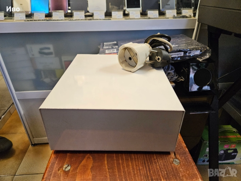 Аварийният токозахранващ източник, наричан още ЮПС. Ползвано много малко, като ново., снимка 1