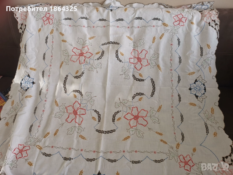Нова покривка рязана бродерия 120/120см., снимка 1