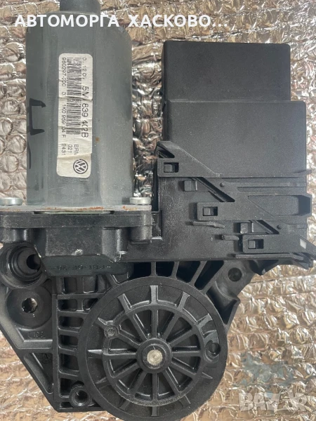 МОТОРЧЕ ЗА СТЪКЛО ЗАДНО ДЯСНО 5M0839402B VW GOLF PLUS, снимка 1