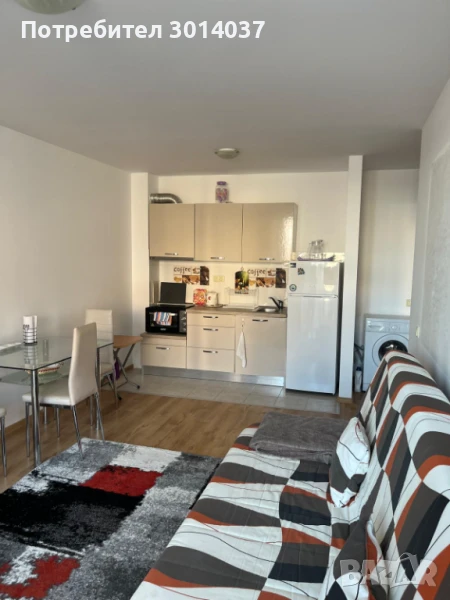 Тристаен апартамент с английски двор, снимка 1