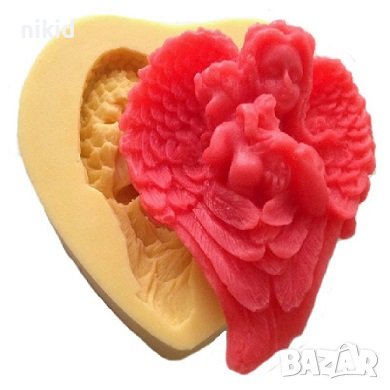 Майка Ангел прегърнала бебе в крила силиконов молд форма калъп гипс сапун, снимка 1