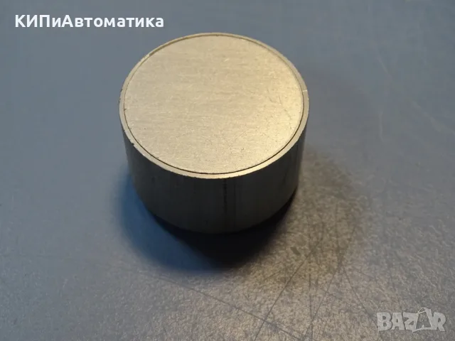 лампова канелка с екраниращ корпус 7-пина, снимка 3 - Резервни части за машини - 55948732