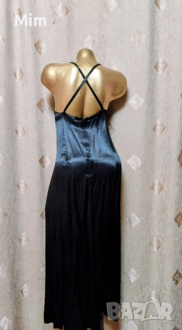 ZARA M Черна, сатенена, дълга нощница , снимка 2 - Нощници - 52193007