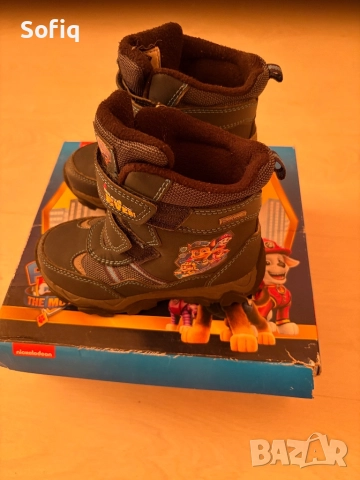 Маратонки и боти 26 номер, снимка 4 - Детски маратонки - 52976411