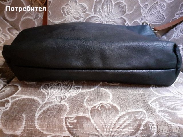 Дамска кожена чанта за през рамо, снимка 4 - Чанти - 38154044