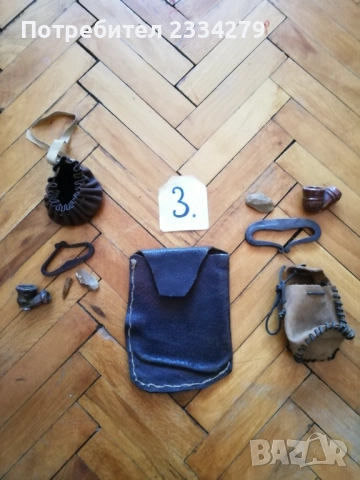 Стари допълнения към мъжка носия: пояс, броеница, чакмак, ножове, реплики пистолети. , снимка 13 - Антикварни и старинни предмети - 48271895