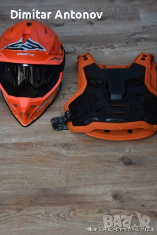 Продавам кросова каска Bogoto и награден протектор O'Neal комплект , снимка 2 - Спортна екипировка - 52270888