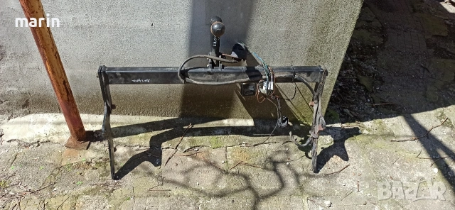 теглич за лагуна 3 седан.