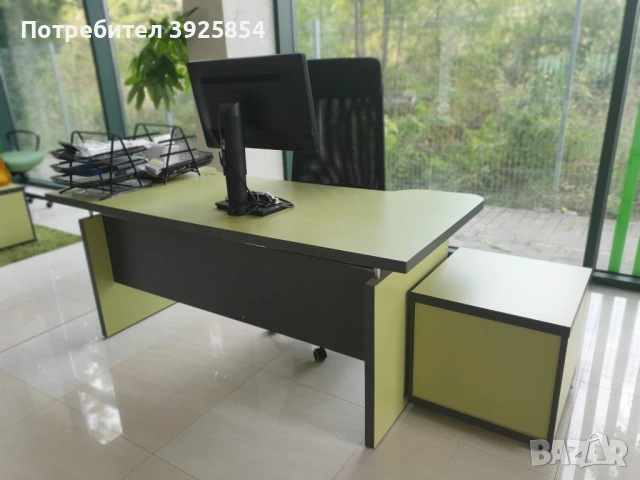 Качествени офис бюра - 2 бр.