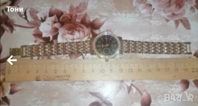 Нов Златист Дамски Модерен Часовник , снимка 5 - Дамски - 56274030