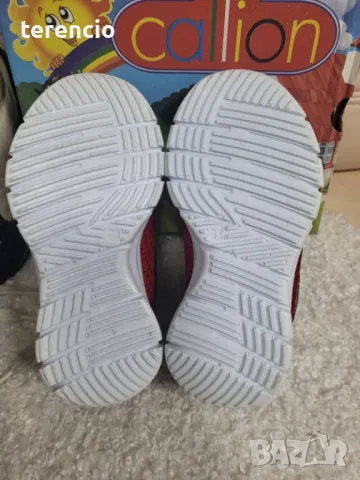 Нови детски маратонки и подарък обувки, снимка 4 - Детски маратонки - 48549158