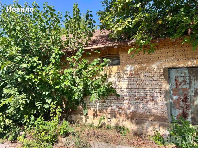 Склад с Дворно място  1000 кв.м., снимка 2 - Парцели - 52915410