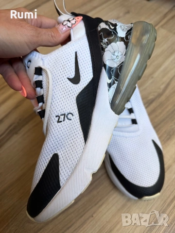 Оригинални маратонки  Nike Air Max 270 Floral! 39 н, снимка 3 - Кецове - 48489624