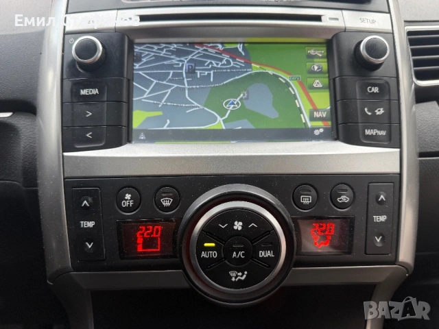 Toyota Verso 1.6 D4D, снимка 10 - Автомобили и джипове - 54086773