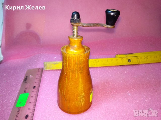 СТАРА ДЪРВЕНА МЕЛНИЧКА за ЧЕРЕН ПИПЕР и ДРУГИ ПОДПРАВКИ 42920, снимка 4 - Други ценни предмети - 44297640