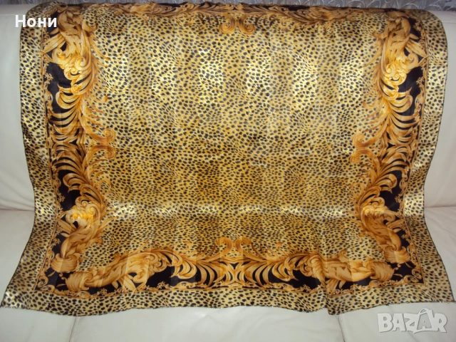 Сатенен дамски шал с тигрова визия, снимка 2 - Други - 53209987