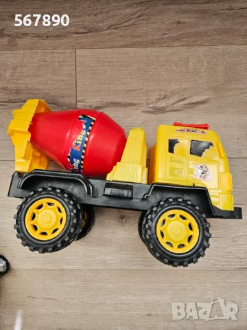 Бетоновоз, снимка 1