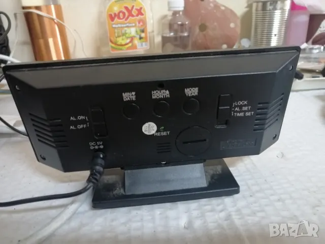 LED часовник с аларма, термометър и календар, снимка 8 - Други стоки за дома - 49759028