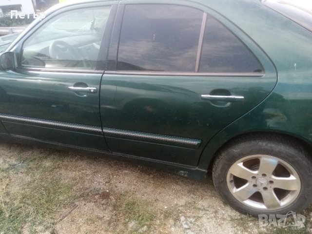 Мерцедес Е270цди на части, снимка 2 - Автомобили и джипове - 30156625