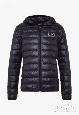 Черно яке на Emporio Armani/EA7. 