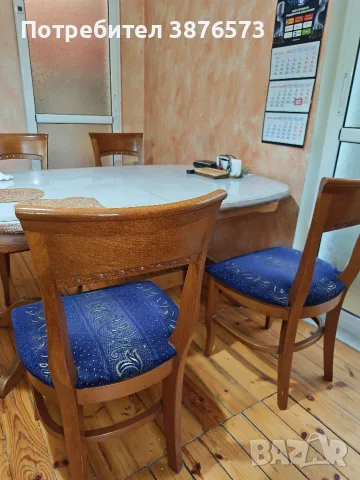Продавам,много запазени,маса с четири стола, снимка 2 - Маси - 56265486