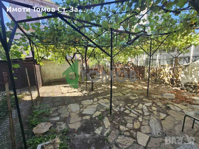 Двуетажна къща в района на Широк център , снимка 11 - Къщи - 51039761