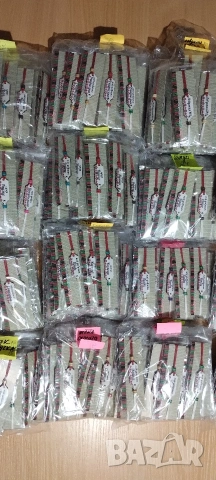 Мартеници с пожелание -голям лот 479 бр, снимка 12 - Други - 53299314