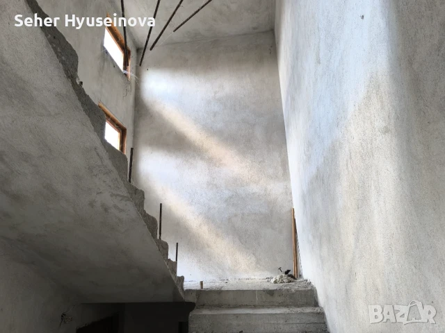 Продавам многофамилна къща в гр.Попово, снимка 5 - Къщи - 50596038