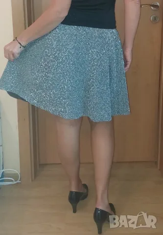 Пола с пайети  Fervente , снимка 4 - Поли - 38832648