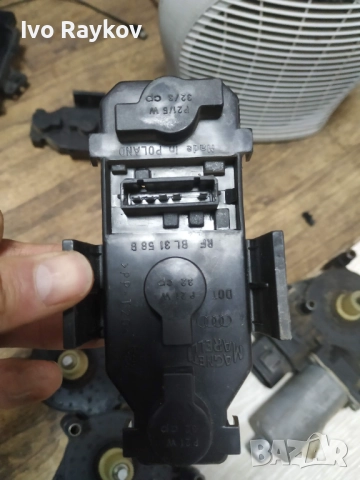 Контакти за задни светлини BL3158B 32841116 , AUDI A6 C5/4B, снимка 2 - Части - 52321382