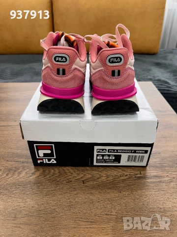 Дамски маратонки Fila, снимка 3 - Маратонки - 52749575
