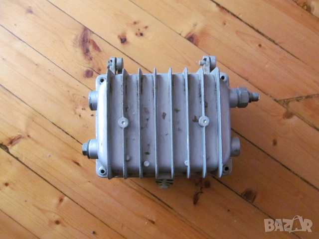 Усилвател за кабелна телевизия херметическа кулия монтаж външен изолиран устойчив кутия телевизор