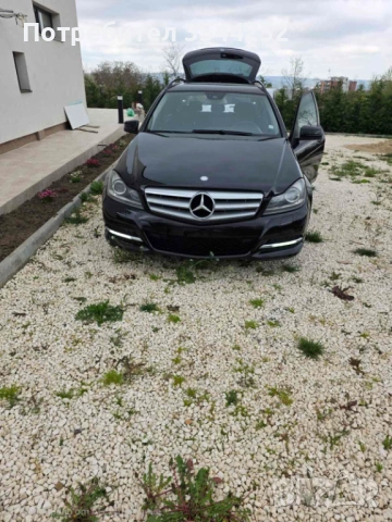 Mercedes-Benz C200 CDI BlueEFFICIENCY, снимка 3 - Автомобили и джипове - 54343268