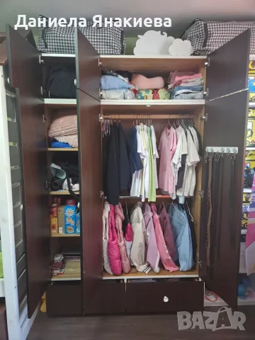 Продавам масивен гардероб от чам., снимка 2 - Гардероби - 56224450