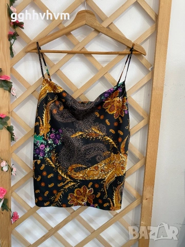 Сатенен топ, снимка 3 - Корсети, бюстиета, топове - 54315327