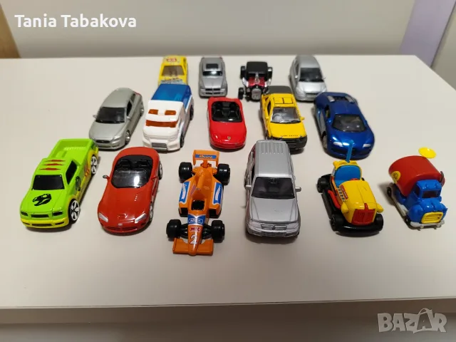 Комплект от 15 метални колички , снимка 2 - Коли, камиони, мотори, писти - 55806467