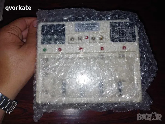 Зарядно устройство WN-808 за батерии – универсално и надеждно, снимка 3 - Друга електроника - 49535275