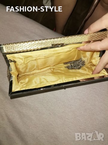 Дамска "Златна" чанта клъч, снимка 2 - Чанти - 37078733