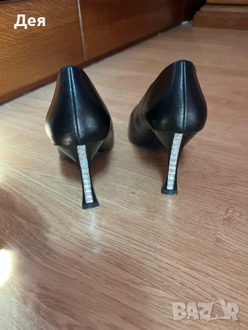 Обувки на ток, снимка 3 - Дамски обувки на ток - 50681528