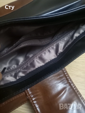 Дамска чанта, снимка 3 - Чанти - 52090764