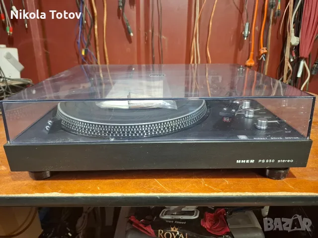 Продава се грамофон Uher PS-950.