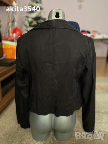 Черна асимтрична жилетка Orsay, снимка 4 - Жилетки - 35321532