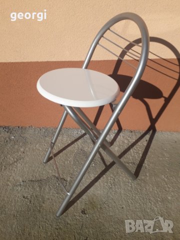 Сгъваем метален стол