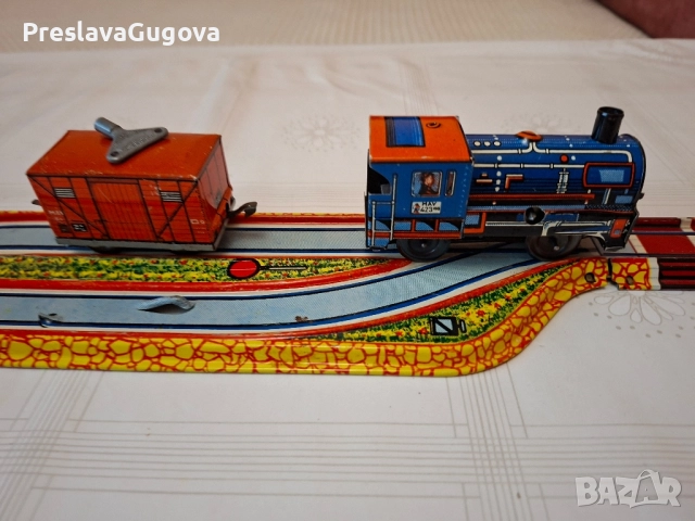 Истинско бижу от едно време! Vintage влакче запазено и с всички части. 