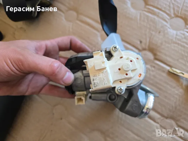 89783-05030 Контактен ключ + ключ OEM TOYOTA AVENSIS T27 2.0 D-4D КОМБИ 2014, снимка 3 - Части - 56113503