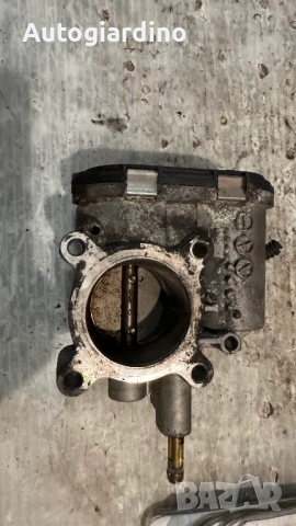 Дроселова Клапа за DR  1 2010 - F01R00Y002, снимка 2 - Части - 52879278