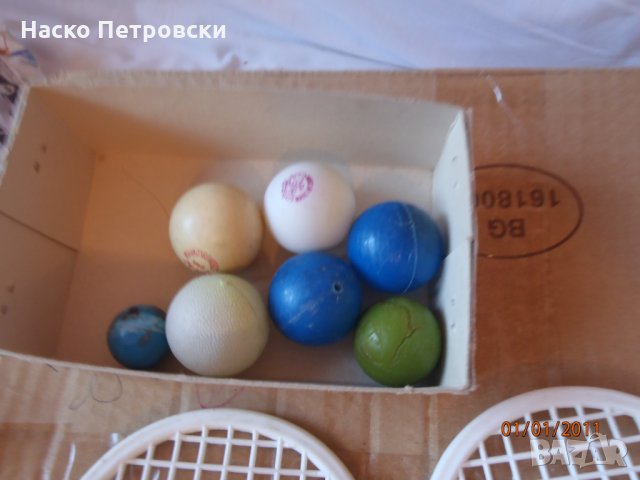 ФЕДЕРБАЛ, перца с кутия и Ракети за тенис на маса с топчета НОВИ, снимка 9 - Тенис - 28335712