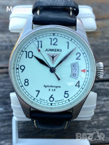 Часовник JUNKERS Spitzbergen F13 Swiss Quartz Стомана